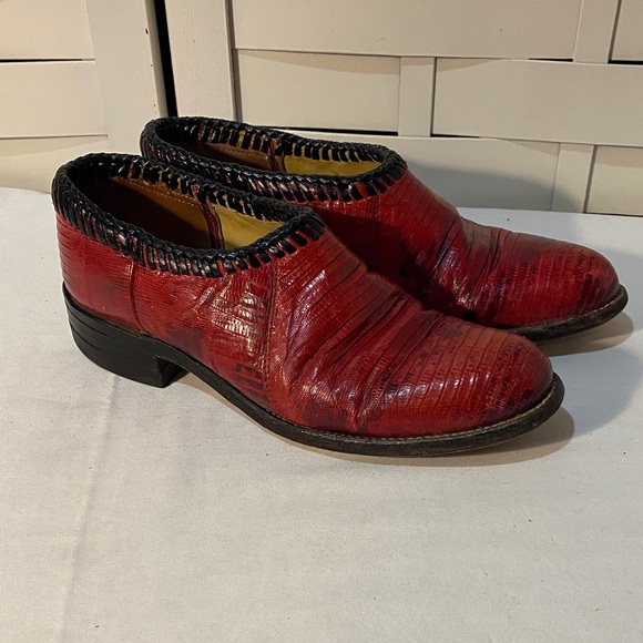 Justin Red Leather Lizard Skin Bootie Shoes - Picture 1 of 6